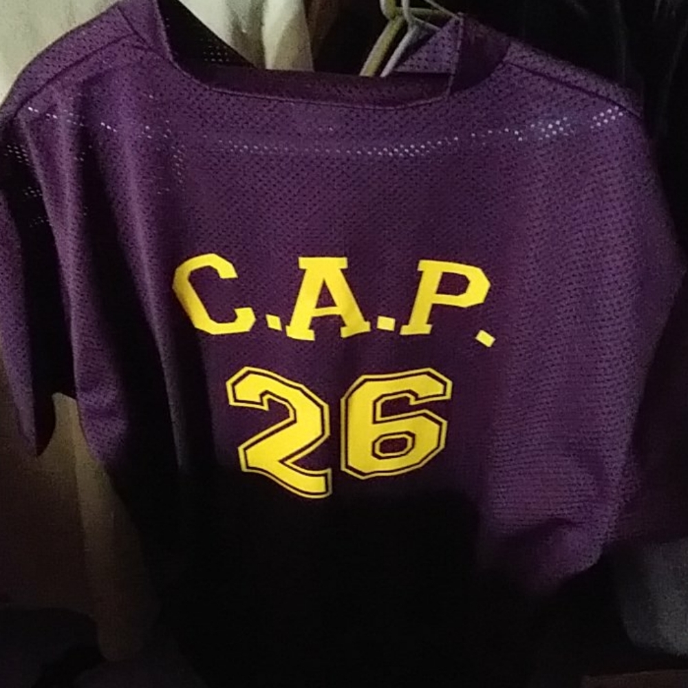 Am selling a men's or lady's captains jersey